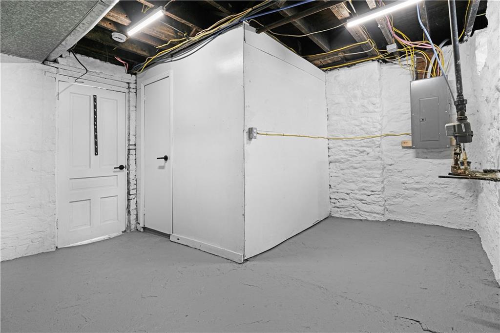 309 North Mathilda Street Pittsburgh, PA 15224 - Photo 20 of 30 a view of utility room