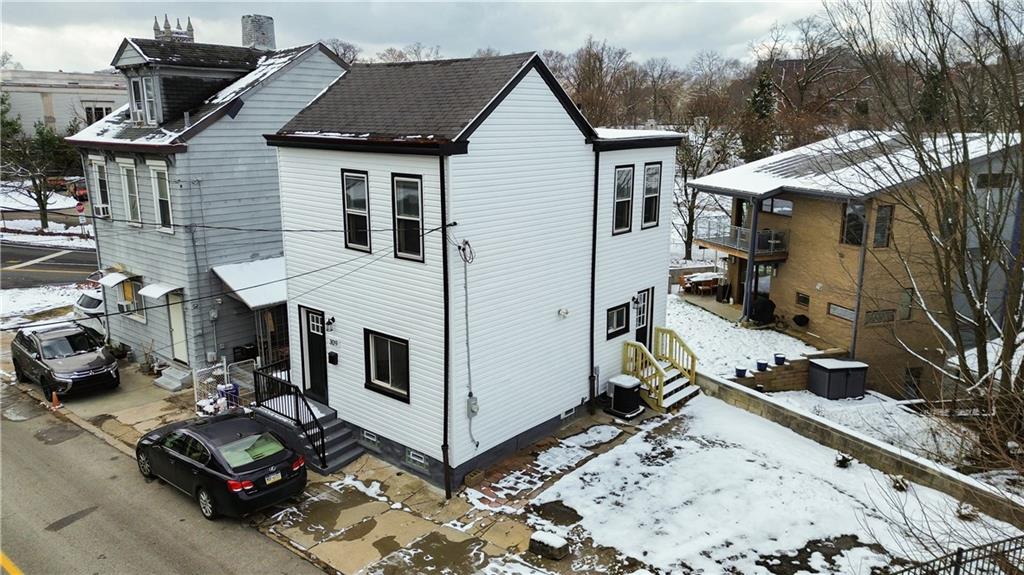 309 North Mathilda Street Pittsburgh, PA 15224 - Photo 24 of 30 a view of a house with backyard
