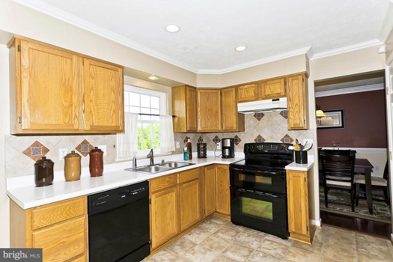 3324 Pouska Road Abingdon, MD 21009 - Photo 17 of 26 Kitchen