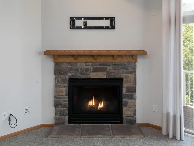 $275,000 | 9630 Independence Circle, Unit 201, Chanhassen, MN 55317