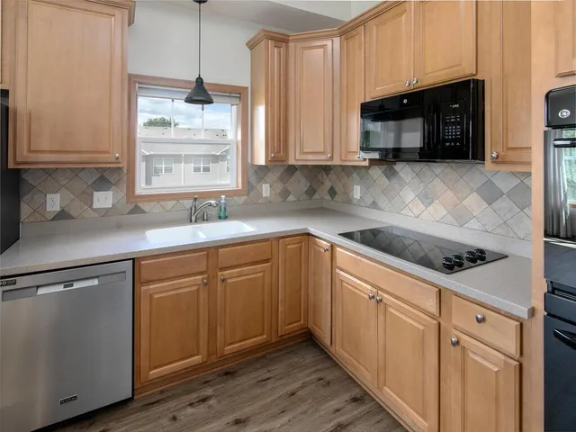 $275,000 | 9630 Independence Circle, Unit 201, Chanhassen, MN 55317