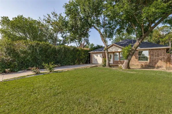 $2,500 | 7217 Denton Drive, Dallas, TX 75235