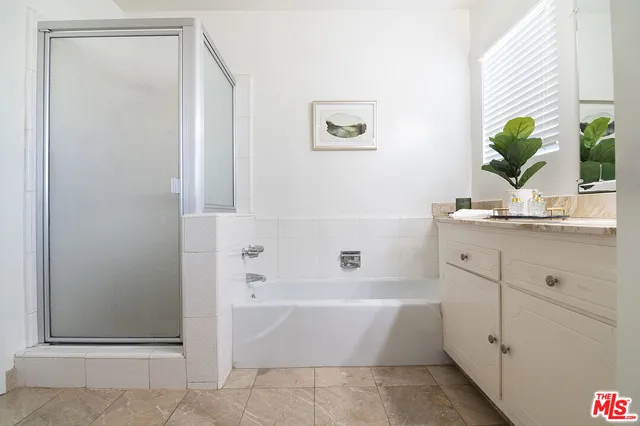 $6,495 | 344 South Doheny Drive, Unit 3, Beverly Hills, CA 90211