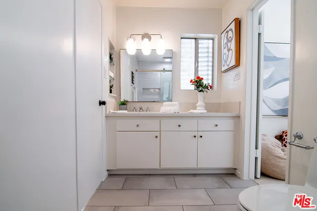 $6,495 | 344 South Doheny Drive, Unit 3, Beverly Hills, CA 90211