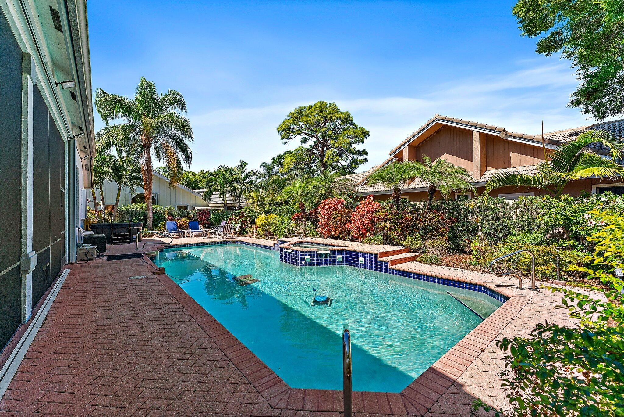 103 Timber Lane Jupiter, FL 33458 - Photo 34 of 40 Pool
