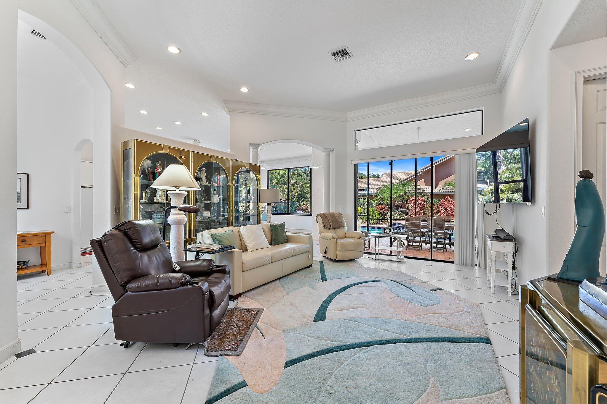 103 Timber Lane Jupiter, FL 33458 - Photo 8 of 40 Living Room