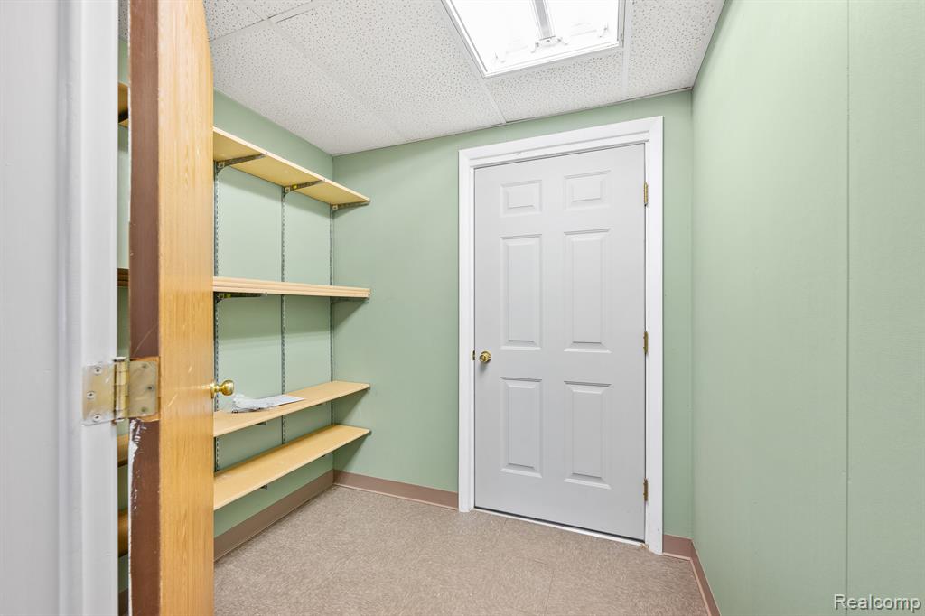 650 Grace Avenue Rochester Hills, MI 48307 - Photo 44 of 57