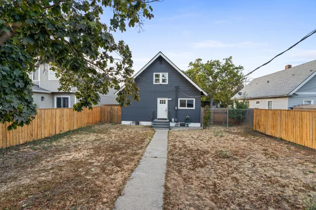 $350,000 | 1609 West Augusta Avenue, Spokane, WA 99205