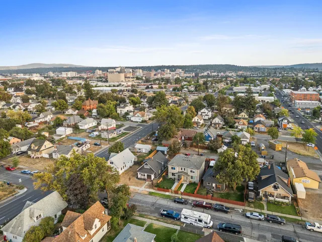 $350,000 | 1609 West Augusta Avenue, Spokane, WA 99205