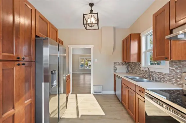 $350,000 | 1609 West Augusta Avenue, Spokane, WA 99205