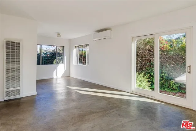 $2,750 | 3171 Silver Lake Boulevard, Los Angeles, CA 90039