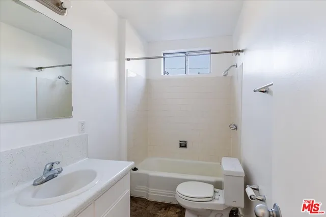 $2,750 | 3171 Silver Lake Boulevard, Los Angeles, CA 90039