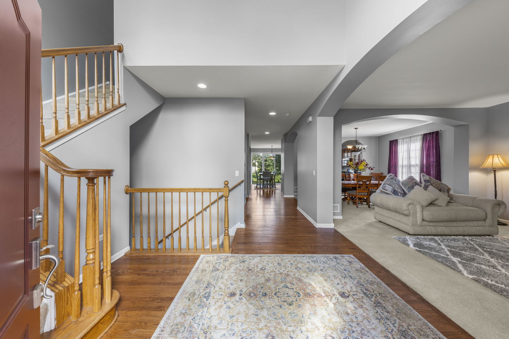 26210 Mapleview Drive Plainfield, IL 60585 - Photo 4 of 55 a living room with furniture and a wooden floor