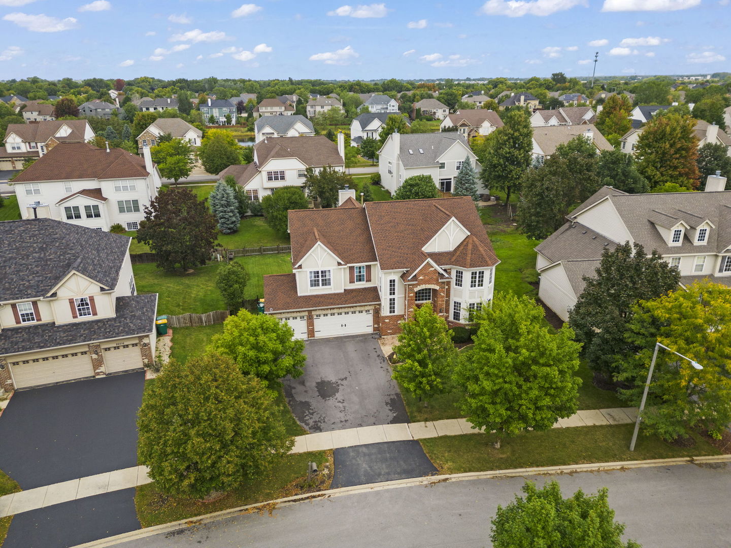 26210 Mapleview Drive Plainfield, IL 60585 - Photo 44 of 55 an aerial view of multiple house