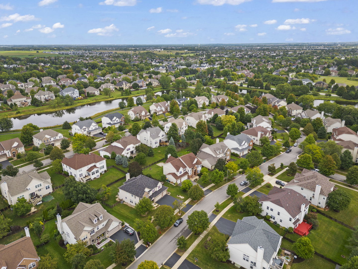 26210 Mapleview Drive Plainfield, IL 60585 - Photo 49 of 55 an aerial view of residential houses with outdoor space