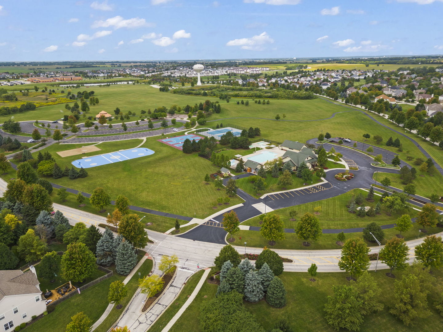 26210 Mapleview Drive Plainfield, IL 60585 - Photo 50 of 55 an aerial view of ocean residential houses with outdoor space and trees