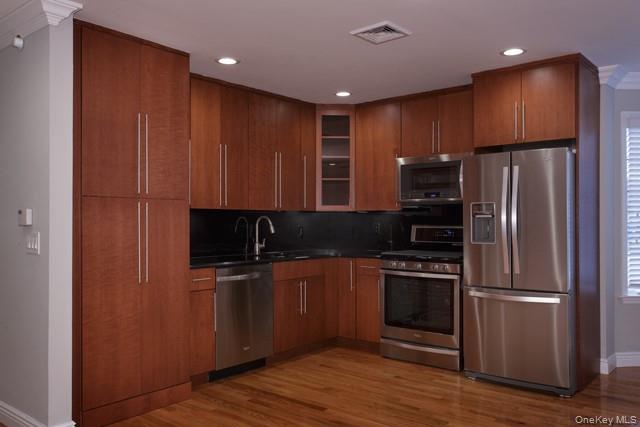565 Merrick Road, Unit 110 Rockville Centre, NY 11570 - Photo 4 of 11