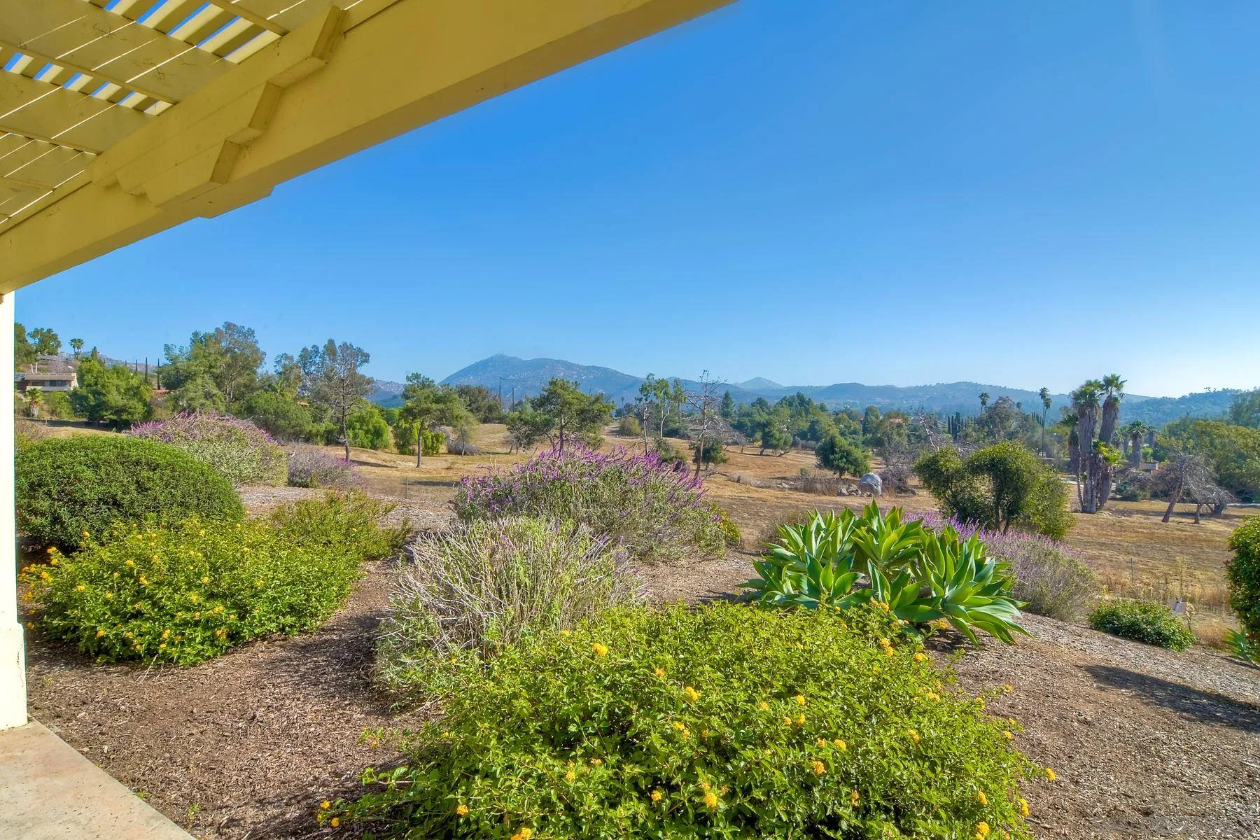 13416 The Square Poway, CA 92064 - Photo 9 of 35 a view of a lake with a outdoor space