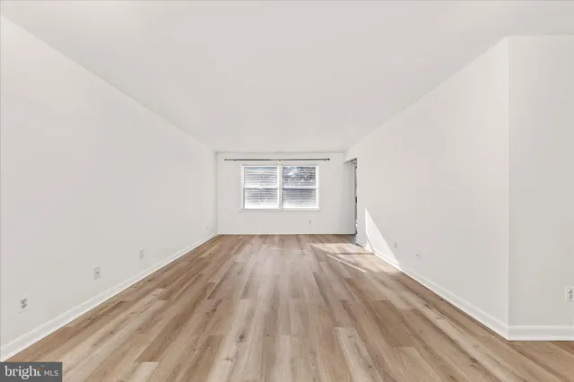 $239,900 | 300 Chapel Court, Unit 322, Walkersville, MD 21793