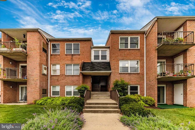 $239,900 | 300 Chapel Court, Unit 322, Walkersville, MD 21793