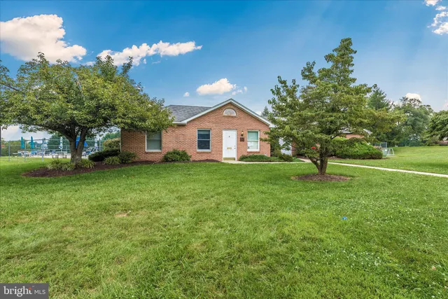 $239,900 | 300 Chapel Court, Unit 322, Walkersville, MD 21793