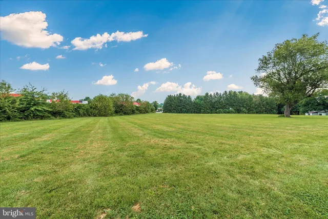 $239,900 | 300 Chapel Court, Unit 322, Walkersville, MD 21793