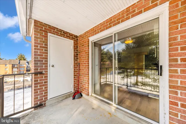 $239,900 | 300 Chapel Court, Unit 322, Walkersville, MD 21793