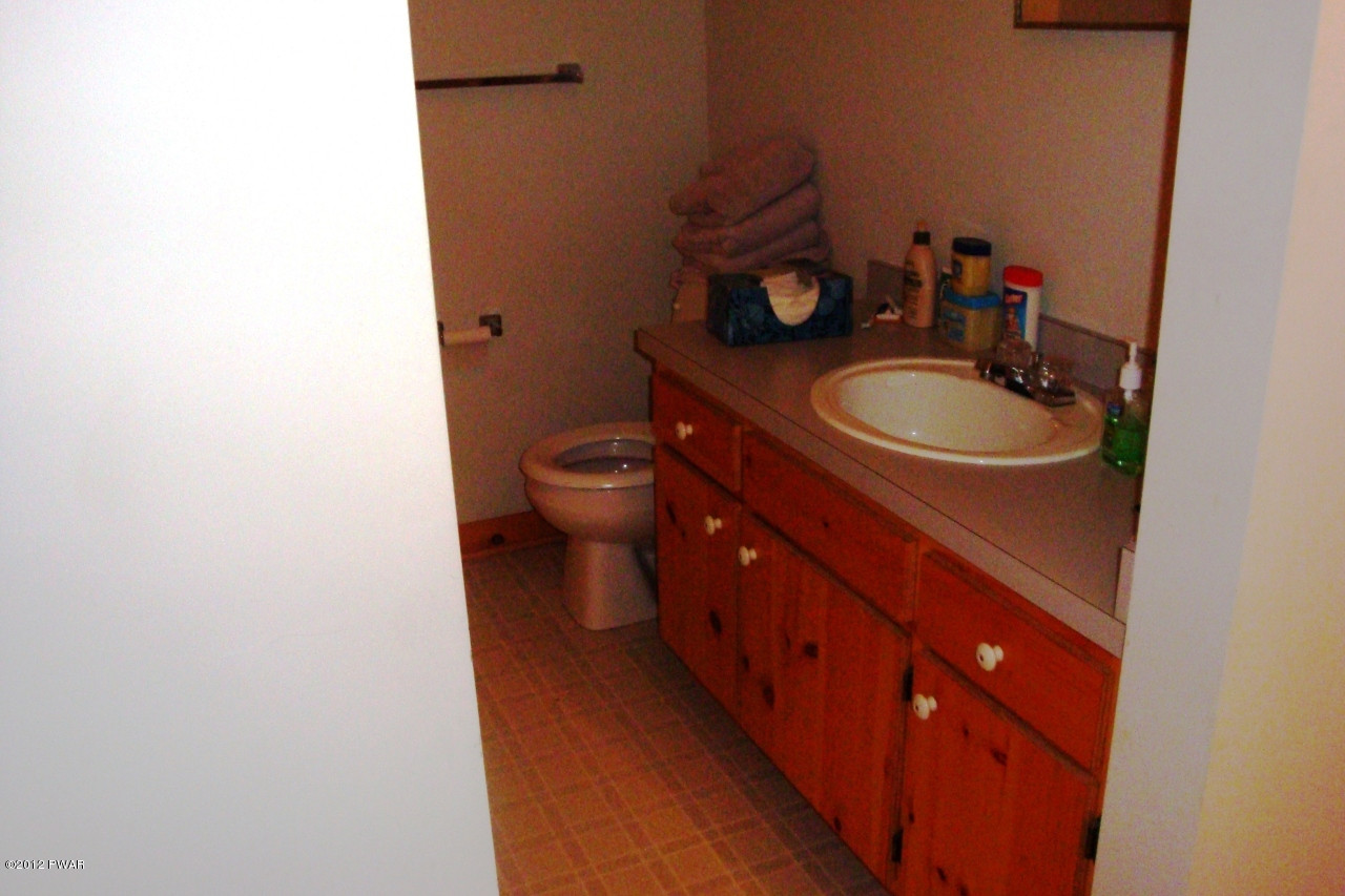 33 Ledge Road Lakeville, PA 18438 - Photo 14 of 21