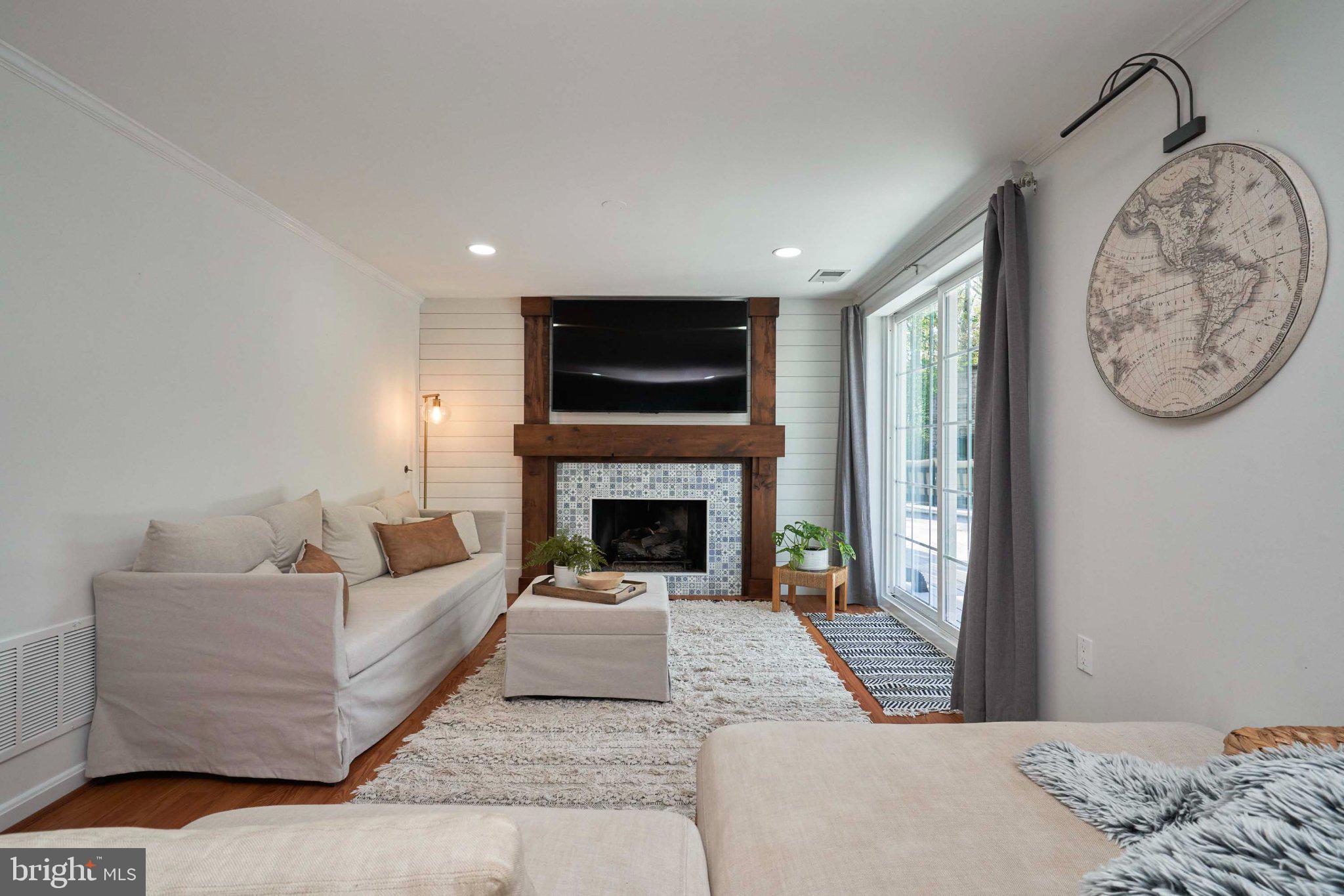 3270 Fox Mill Road Oakton, VA 22124 - Photo 25 of 66 Cozy living space with modern charm.