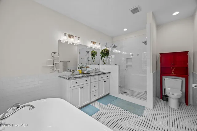 $795,000 | 1009 Michael Drive, New Bern, NC 28560