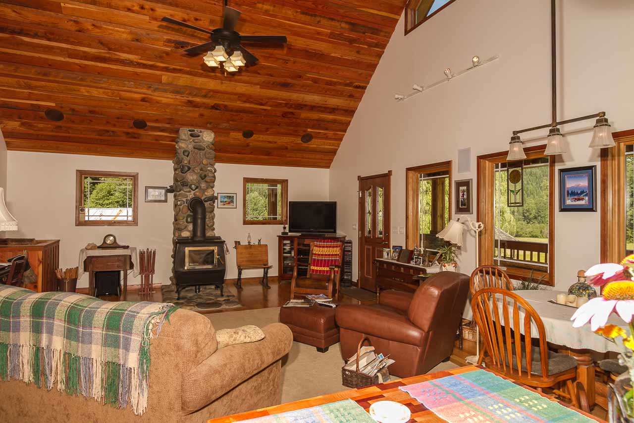 2149 Aladdin Road Colville, WA 99114 - Photo 3 of 20 Gallery Image 3