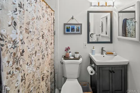 $1,849,000 | 943 Windy Hill Terrace, Encinitas, CA 92024