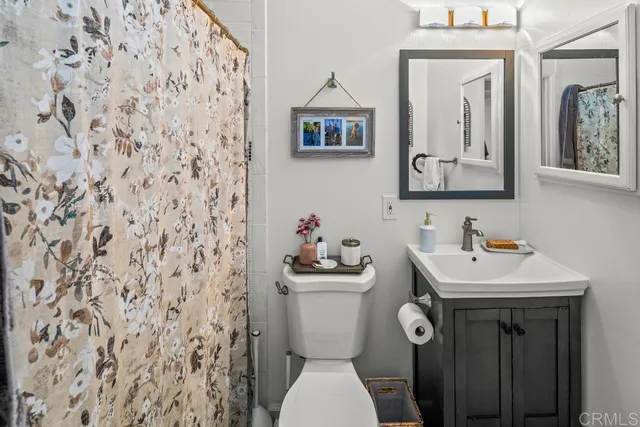 $1,849,000 | 943 Windy Hill Terrace, Encinitas, CA 92024