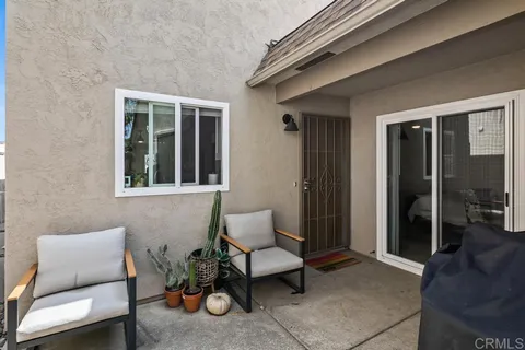 $1,849,000 | 943 Windy Hill Terrace, Encinitas, CA 92024