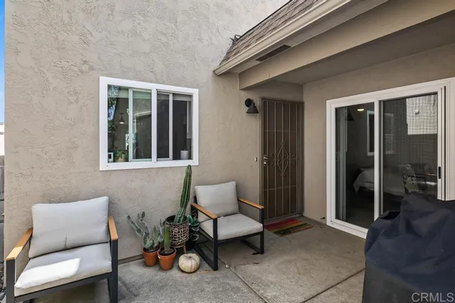 $1,849,000 | 943 Windy Hill Terrace, Encinitas, CA 92024