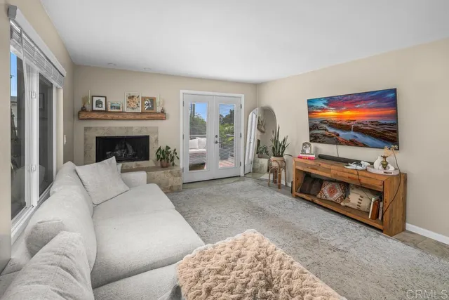 $1,849,000 | 943 Windy Hill Terrace, Encinitas, CA 92024