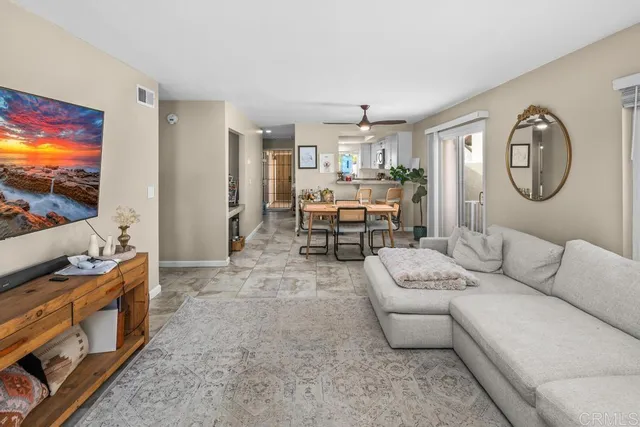 $1,849,000 | 943 Windy Hill Terrace, Encinitas, CA 92024