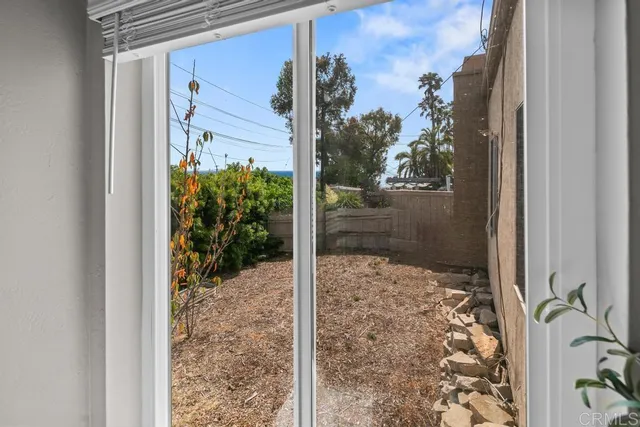 $1,849,000 | 943 Windy Hill Terrace, Encinitas, CA 92024