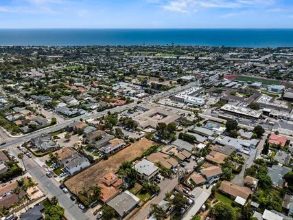 $1,849,000 | 943 Windy Hill Terrace, Encinitas, CA 92024