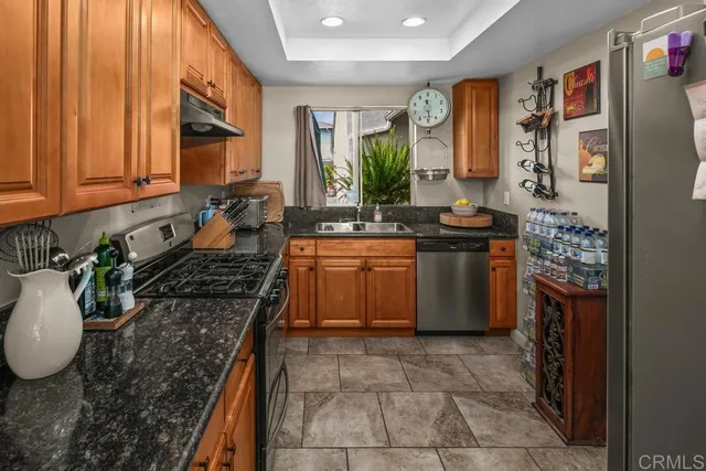 $1,849,000 | 943 Windy Hill Terrace, Encinitas, CA 92024