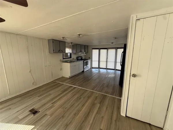 $1,200 | 3277 Hidalgo Road, Unit A, Waxahachie, TX 75167