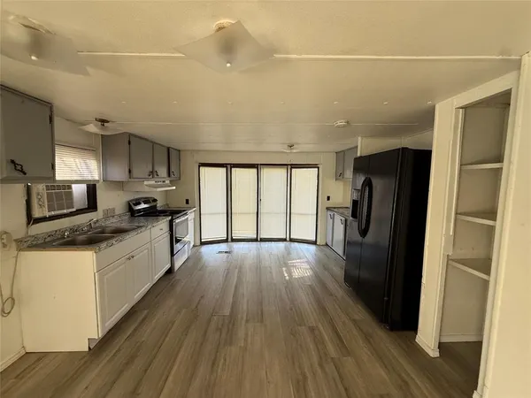 $1,200 | 3277 Hidalgo Road, Unit A, Waxahachie, TX 75167