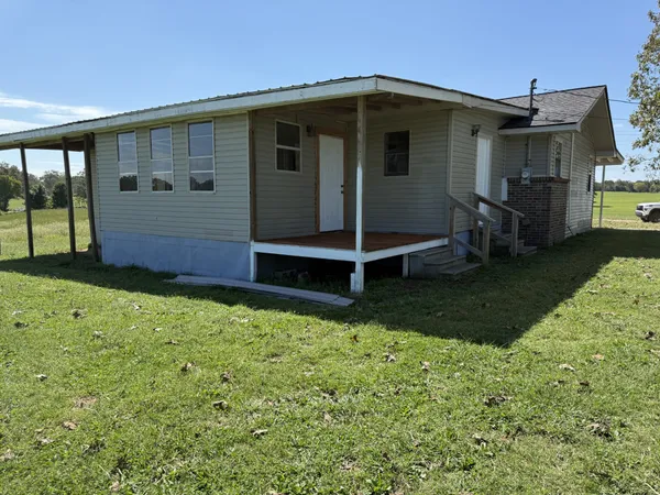 a view of an outdoor space and yard