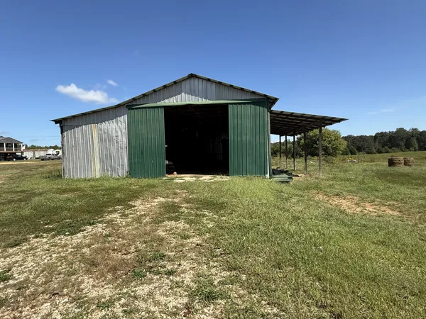 $290,000 | 2671 Summertown Highway, Hohenwald, TN 38462