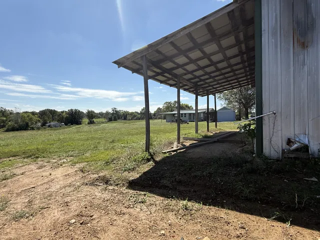 $310,000 | 2671 Summertown Highway, Hohenwald, TN 38462