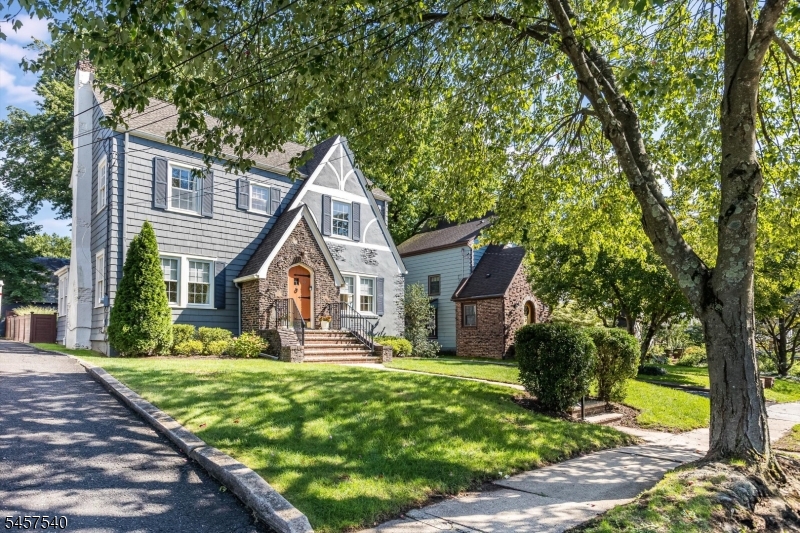 10 Colgate Road Maplewood, NJ 07040 - Photo 3 of 41 Gallery Image 3