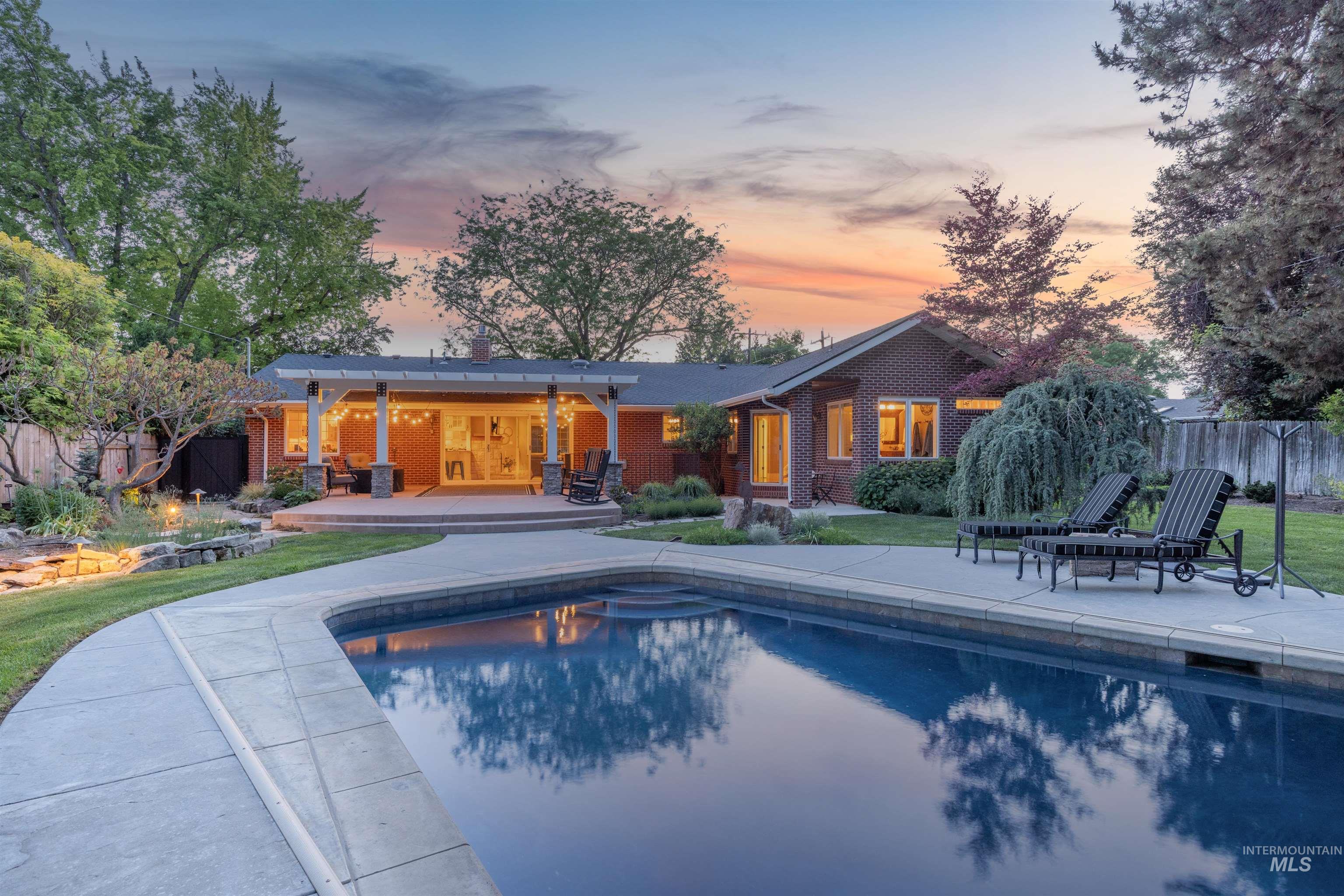 2914 North Alamo Road Boise, ID 83704 - Photo 2 of 50