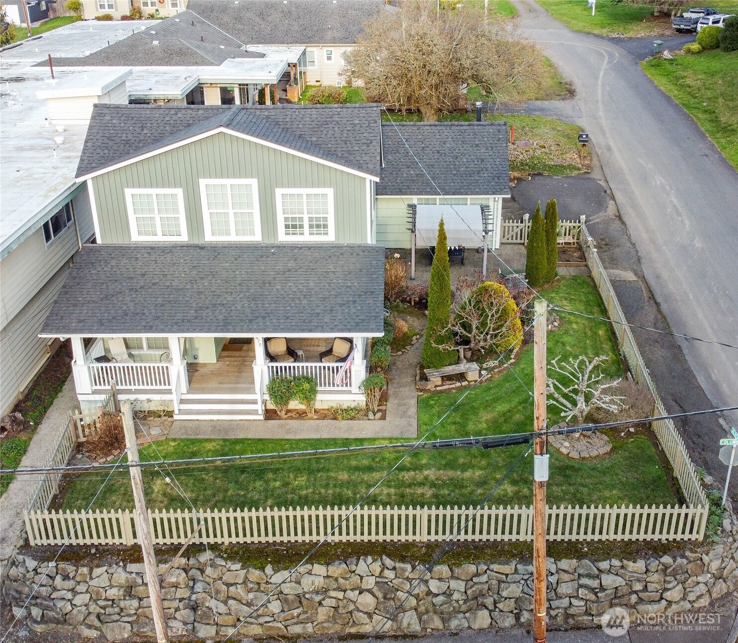 475 Columbia Street Cathlamet, WA 98612 - Photo 3 of 40