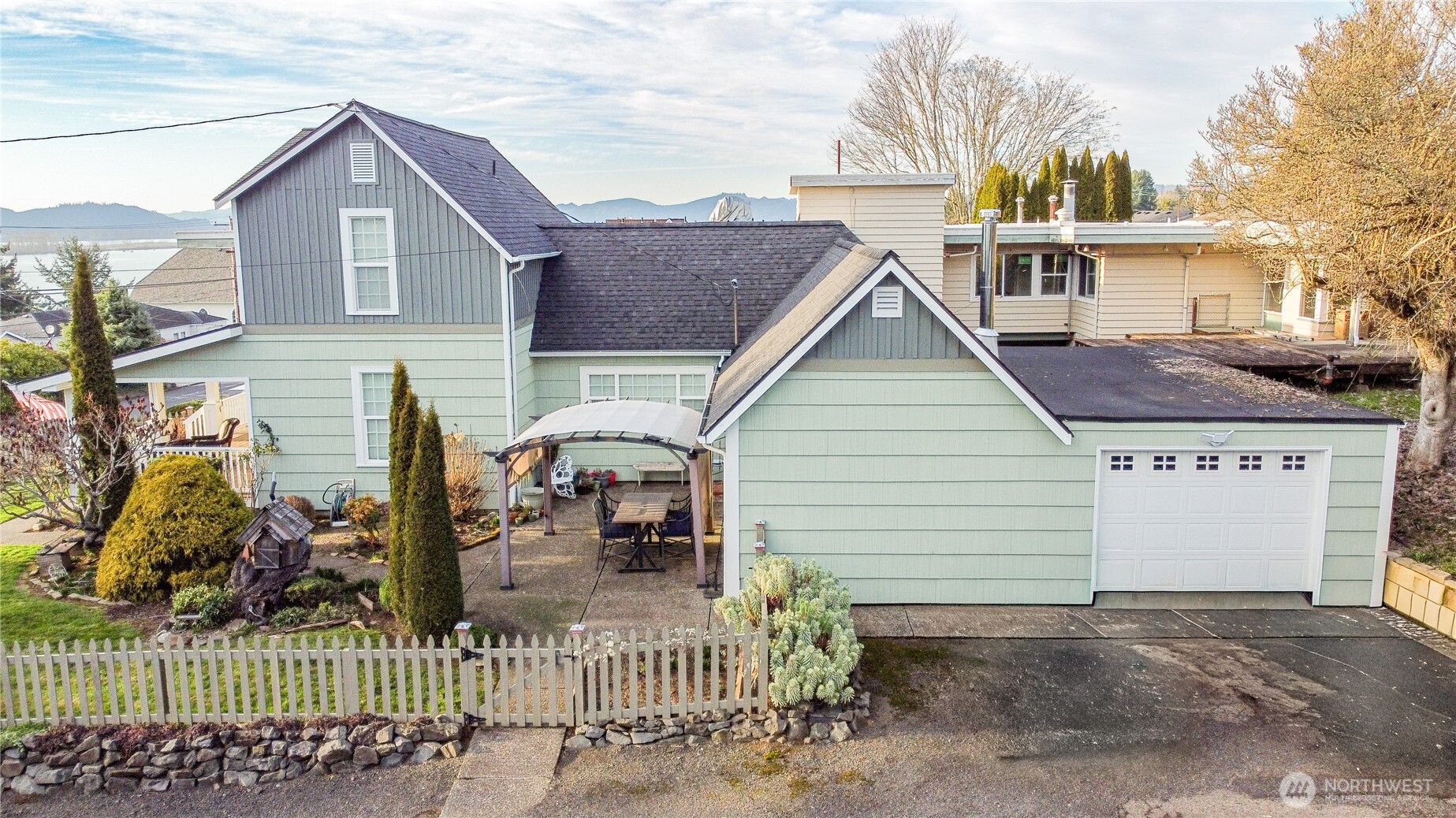 475 Columbia Street Cathlamet, WA 98612 - Photo 5 of 40