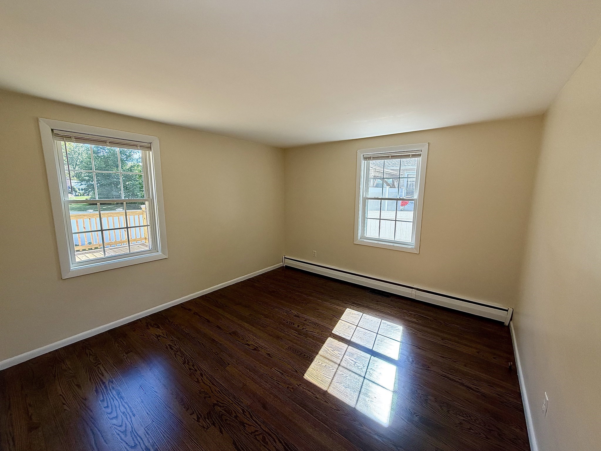 66 Greaney Street Springfield, MA 01104 - Photo 10 of 24 Gallery Image 10